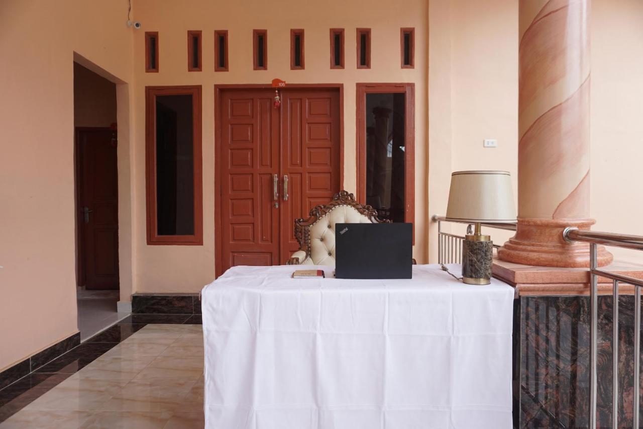 Oyo 2635 Ramos Inn Sinapuran Екстериор снимка