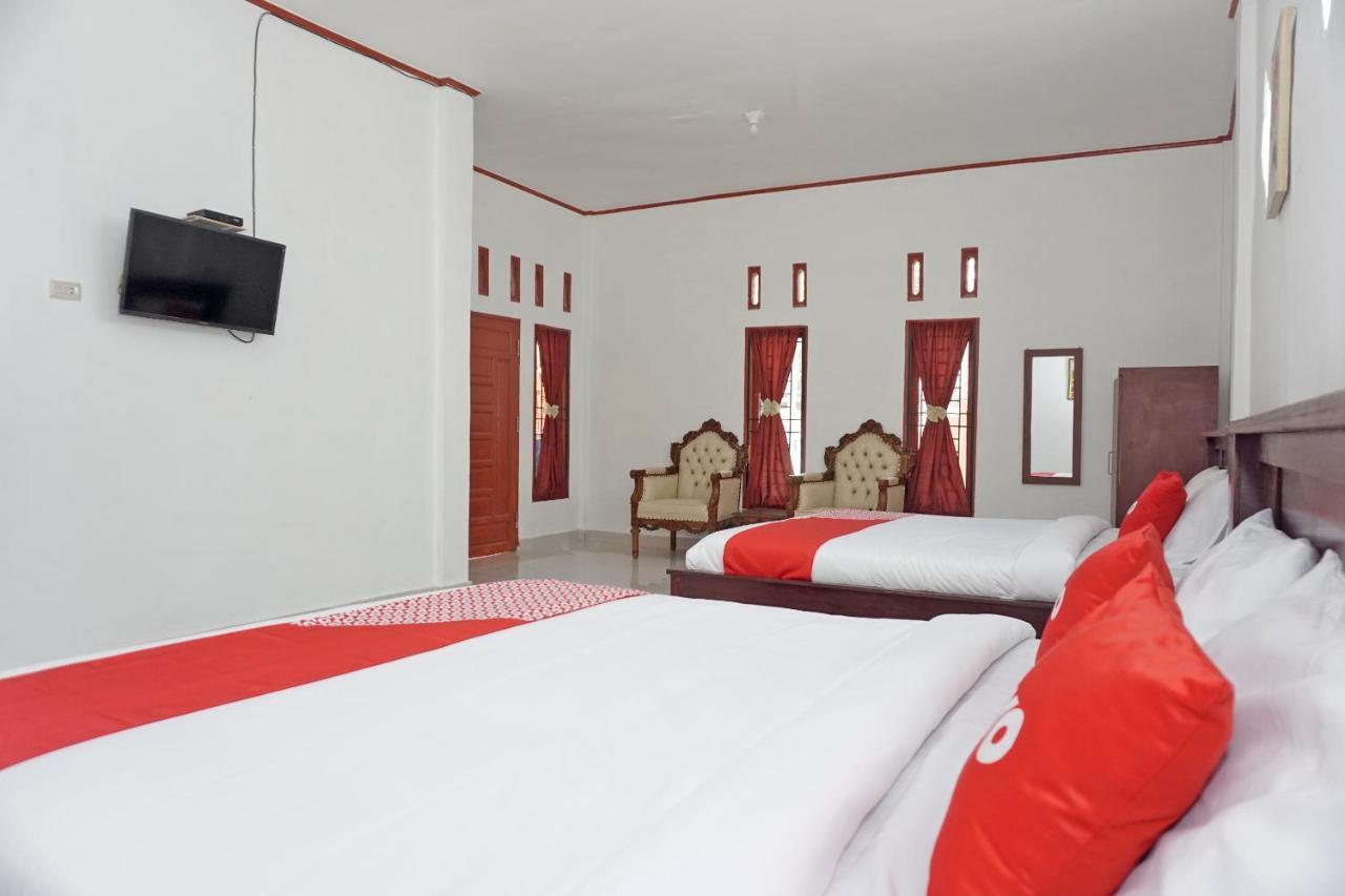 Oyo 2635 Ramos Inn Sinapuran Екстериор снимка