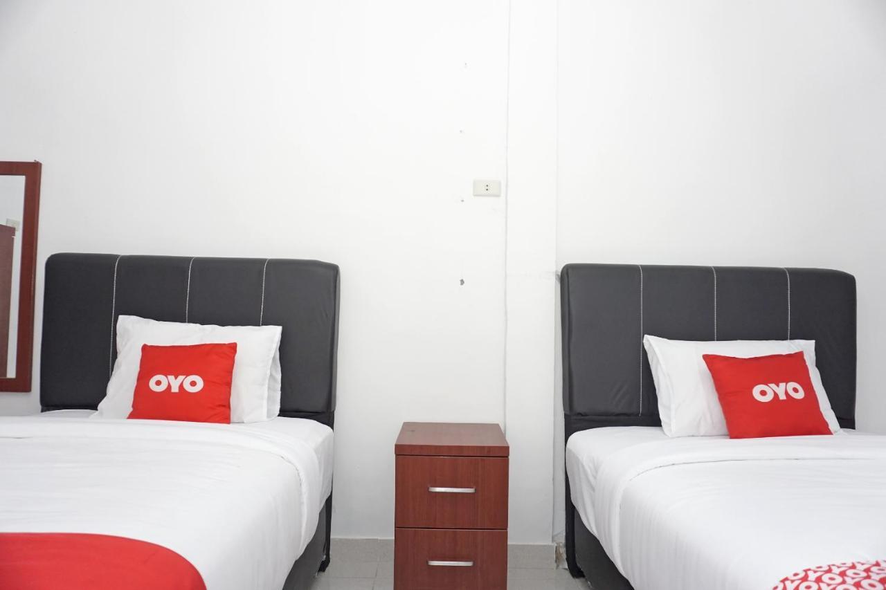Oyo 2635 Ramos Inn Sinapuran Екстериор снимка